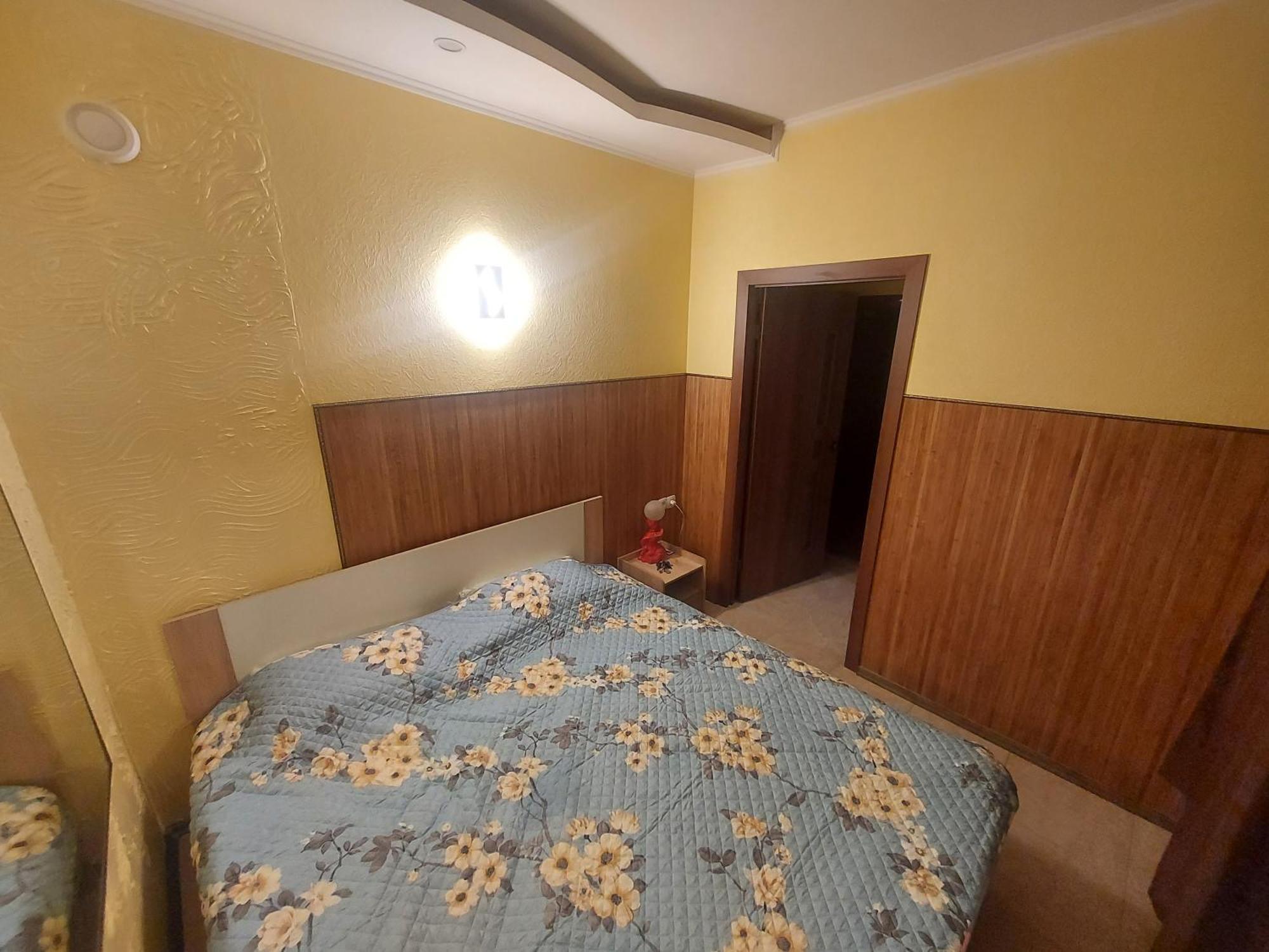 Apartment Arnautskaya *